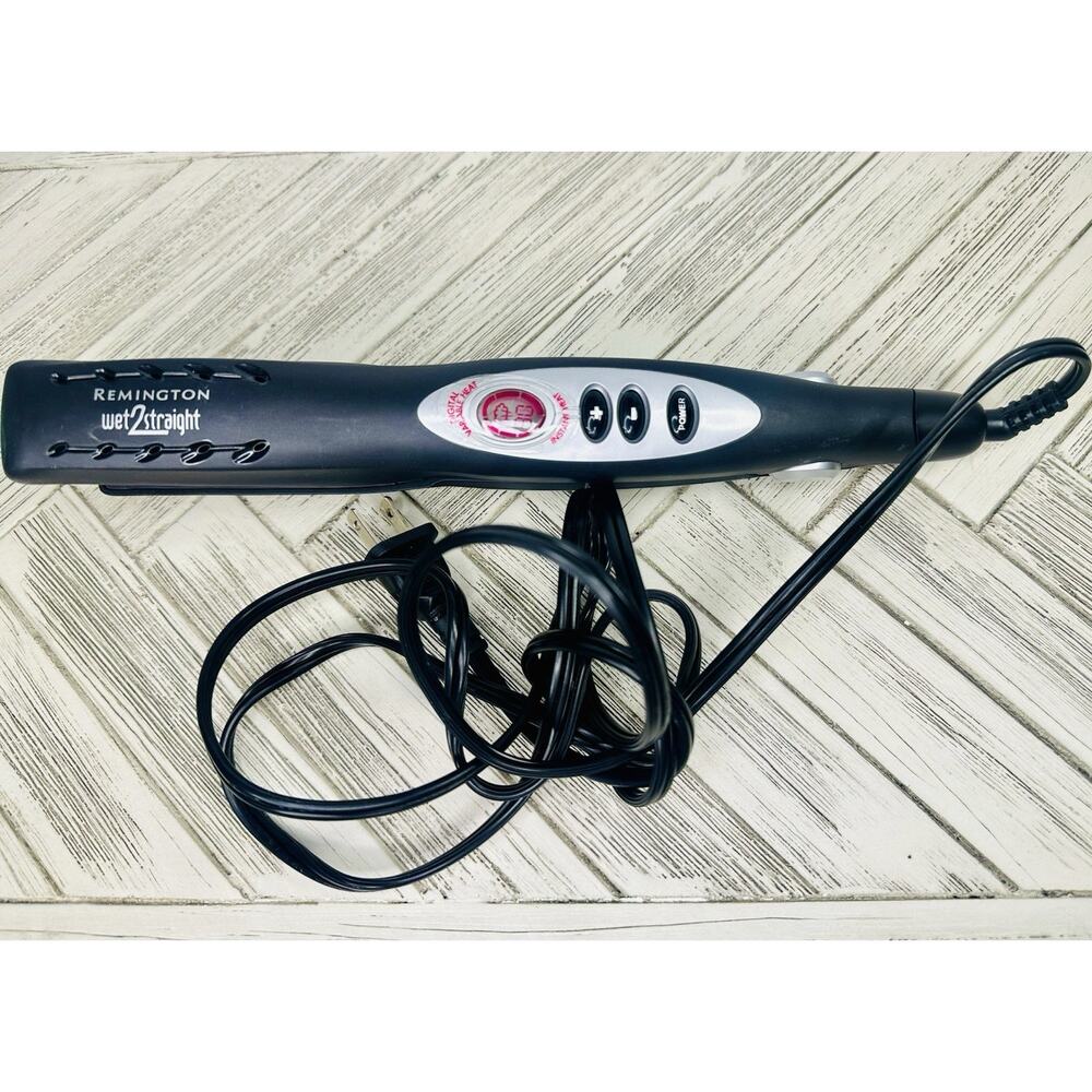 Remington Wet 2 Straight Flat Iron Hair Straightener S-79001 1 Inch Dual Voltage